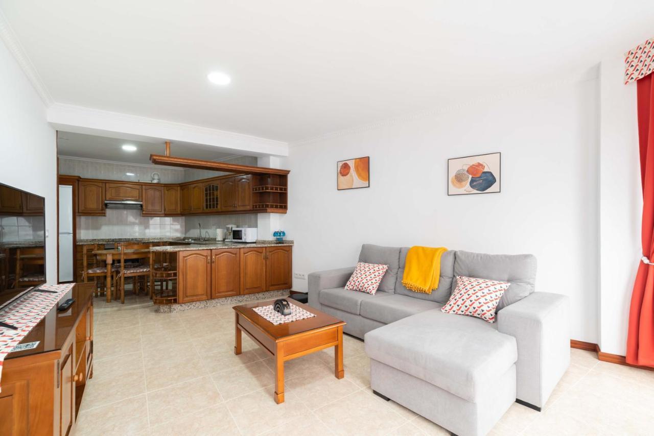 Apartamento Apartamento espacioso cerca de la playa Moaña Exterior foto